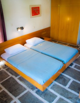 apollonia hotel apartments