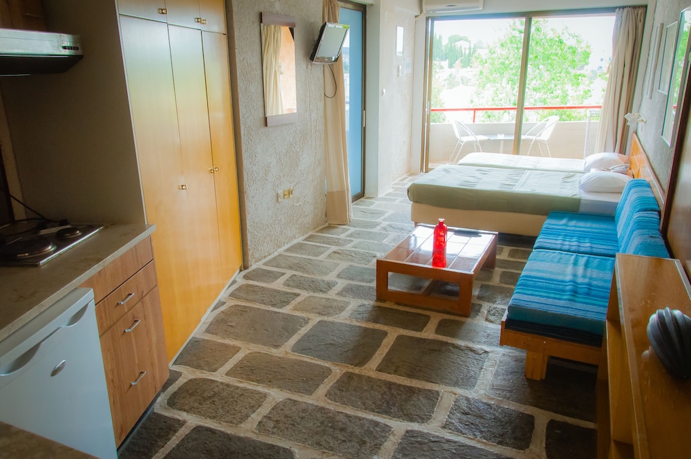 apollonia hotel apartments