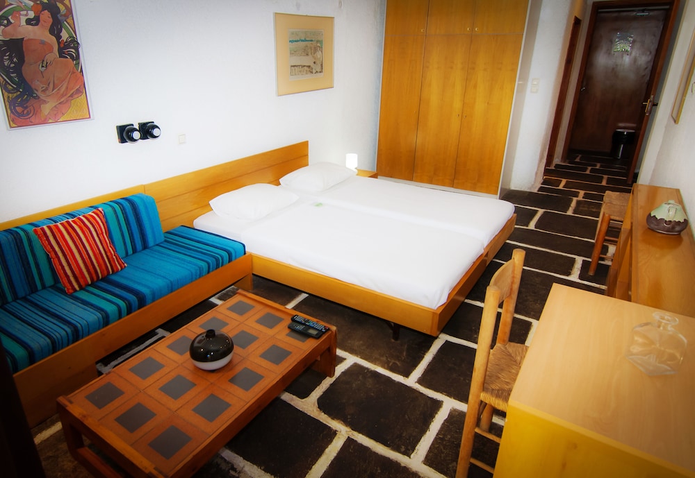 apollonia hotel apartments