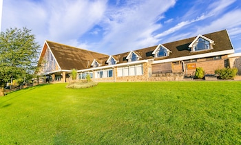 Cedar Court Huddersfield,Elland>>Calderdale,4 star