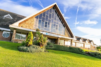 Cedar Court Huddersfield,Elland>>Calderdale,4 star