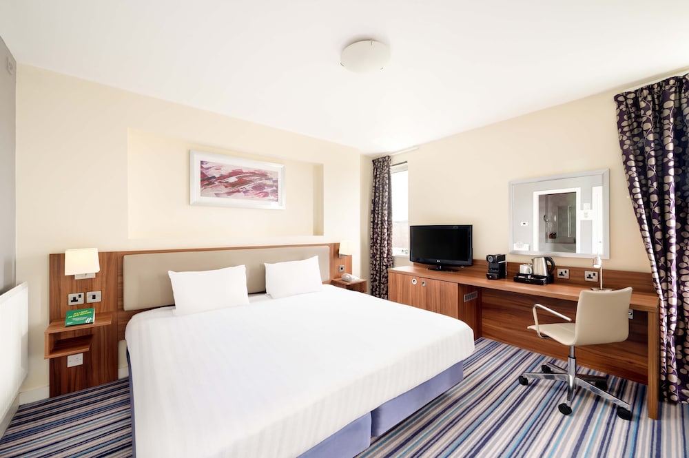 holiday inn brighouse by ihg