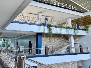 hotel marina