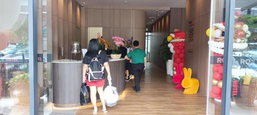 roxy hotel sri aman