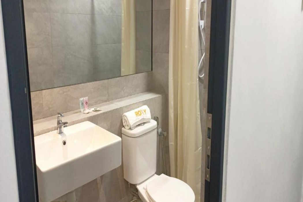 roxy hotel sri aman