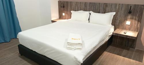 roxy hotel sri aman