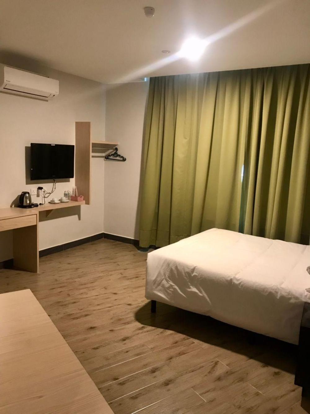 yes luxury hotel