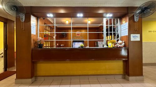 mandarin inn by glex