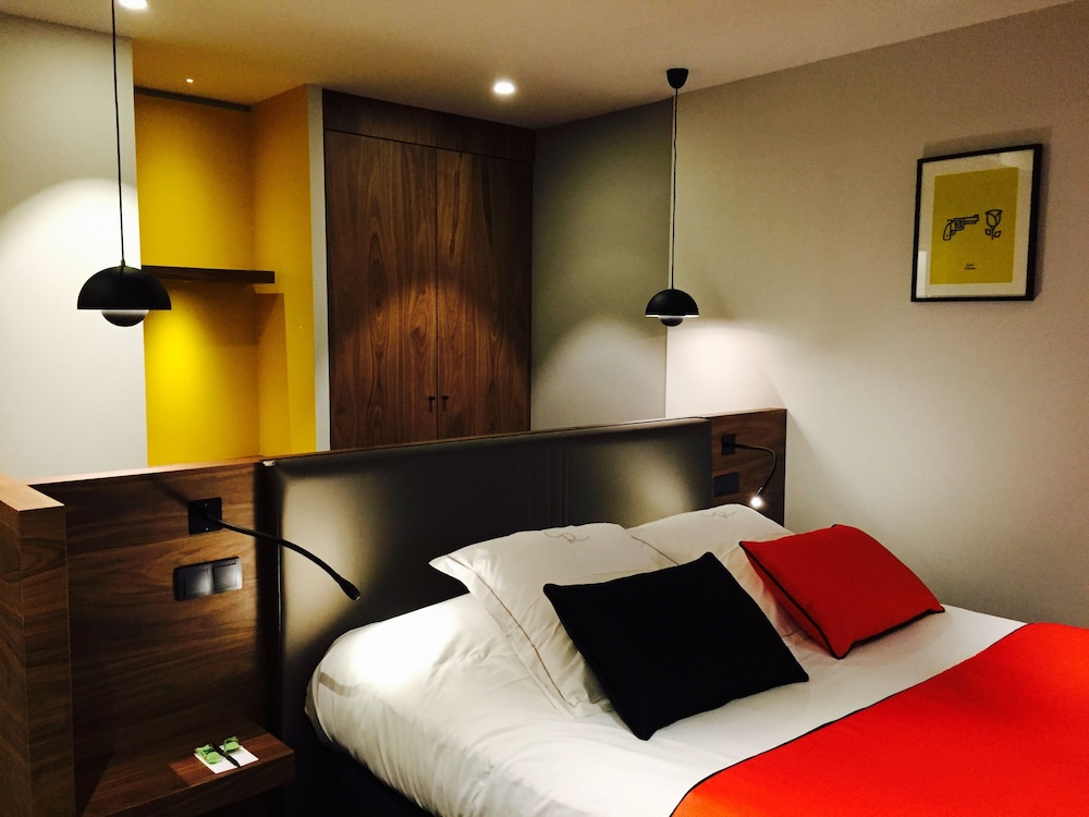 hostellerie du chapeau rouge