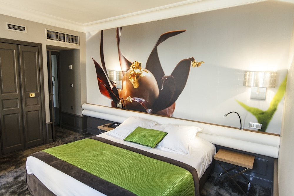 hostellerie du chapeau rouge