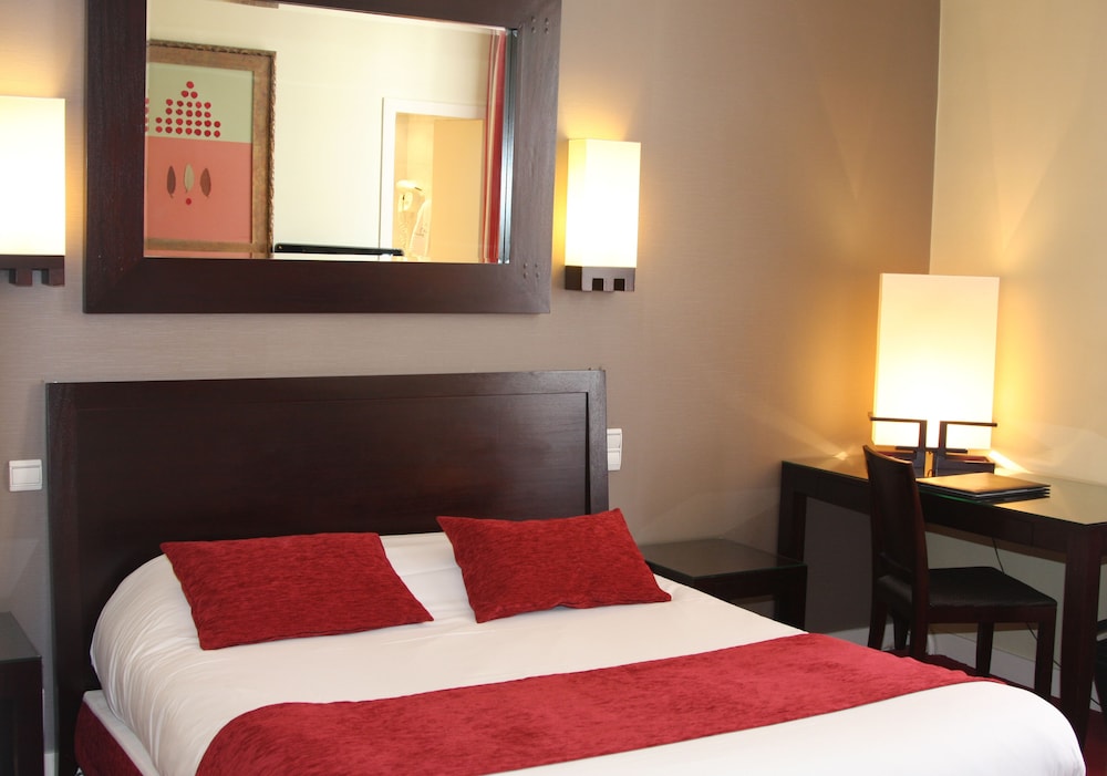 hostellerie du chapeau rouge