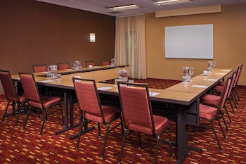 courtyard by marriott williamsburg busch gardens area