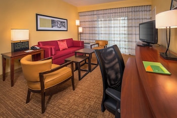 courtyard by marriott williamsburg busch gardens area