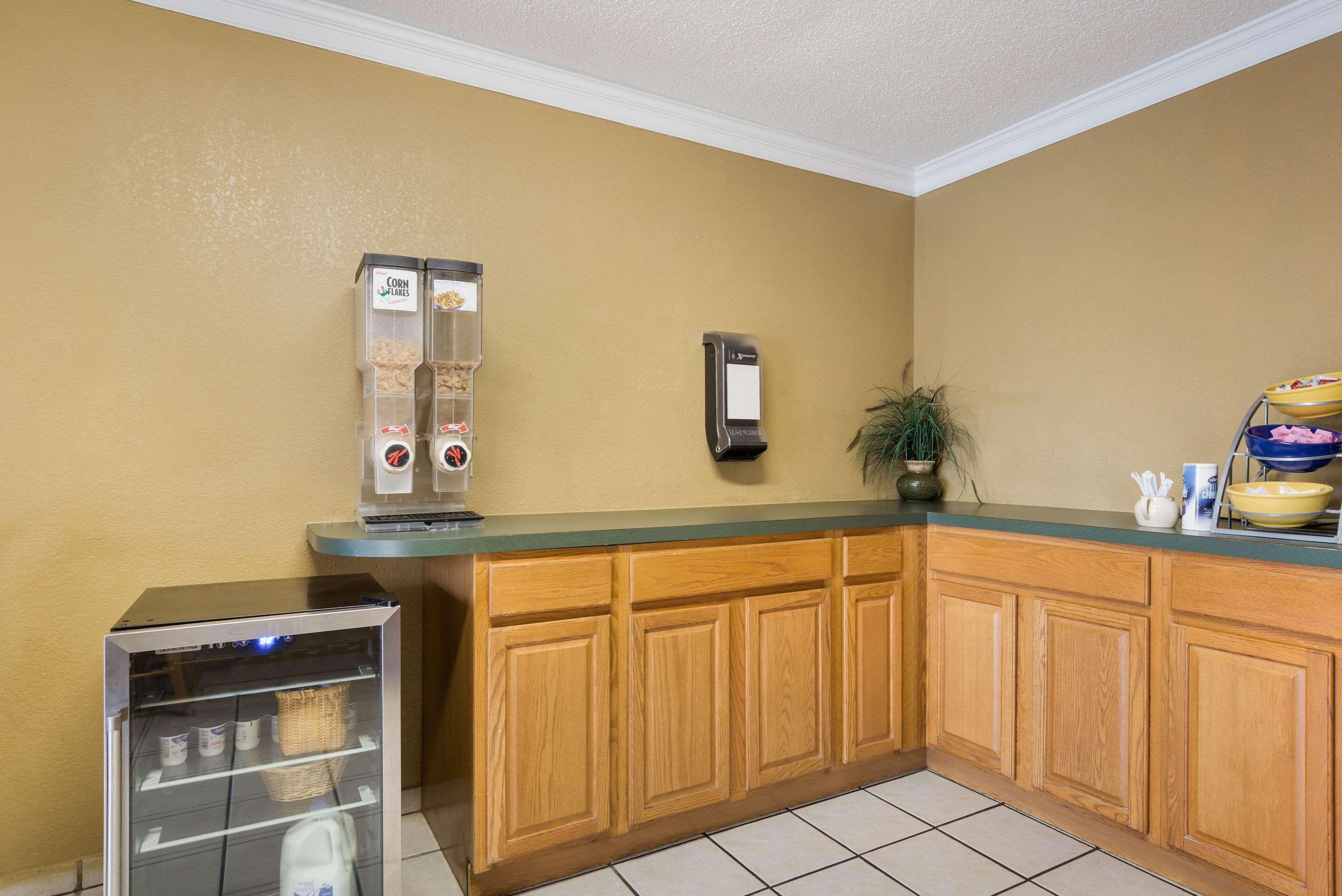econo lodge historic area