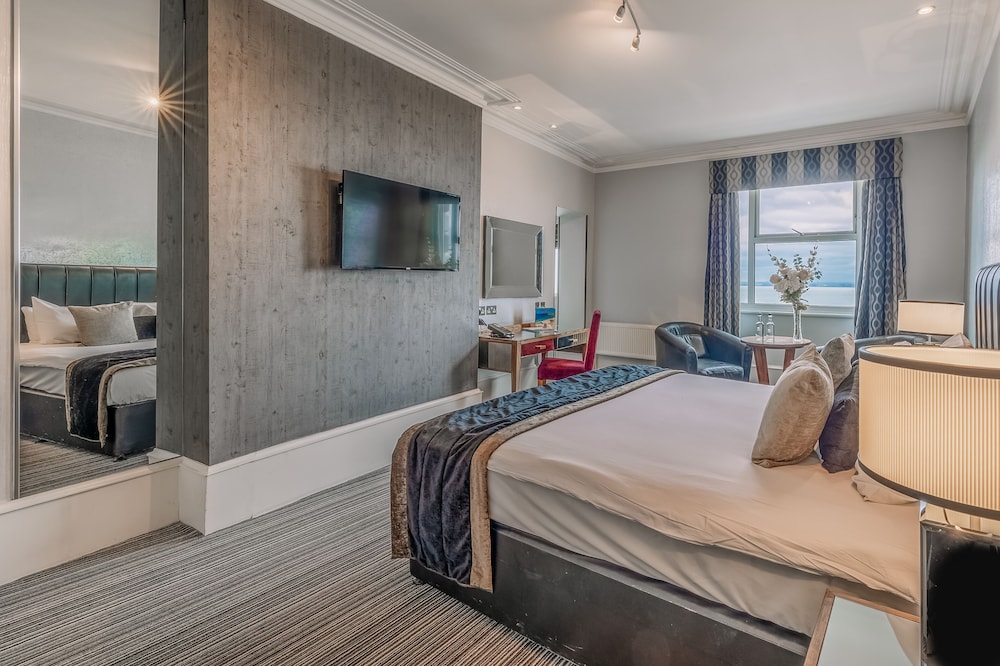 muthu westcliff hotel near london southend airport