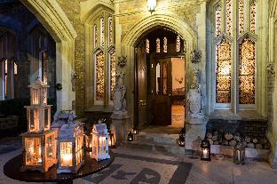 Oakley Court,Bray>>Berkshire,4 star