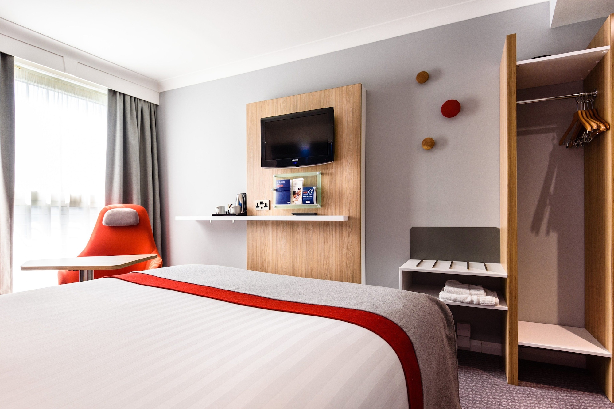 holiday inn express portsmouth gunwharf quays by ihg