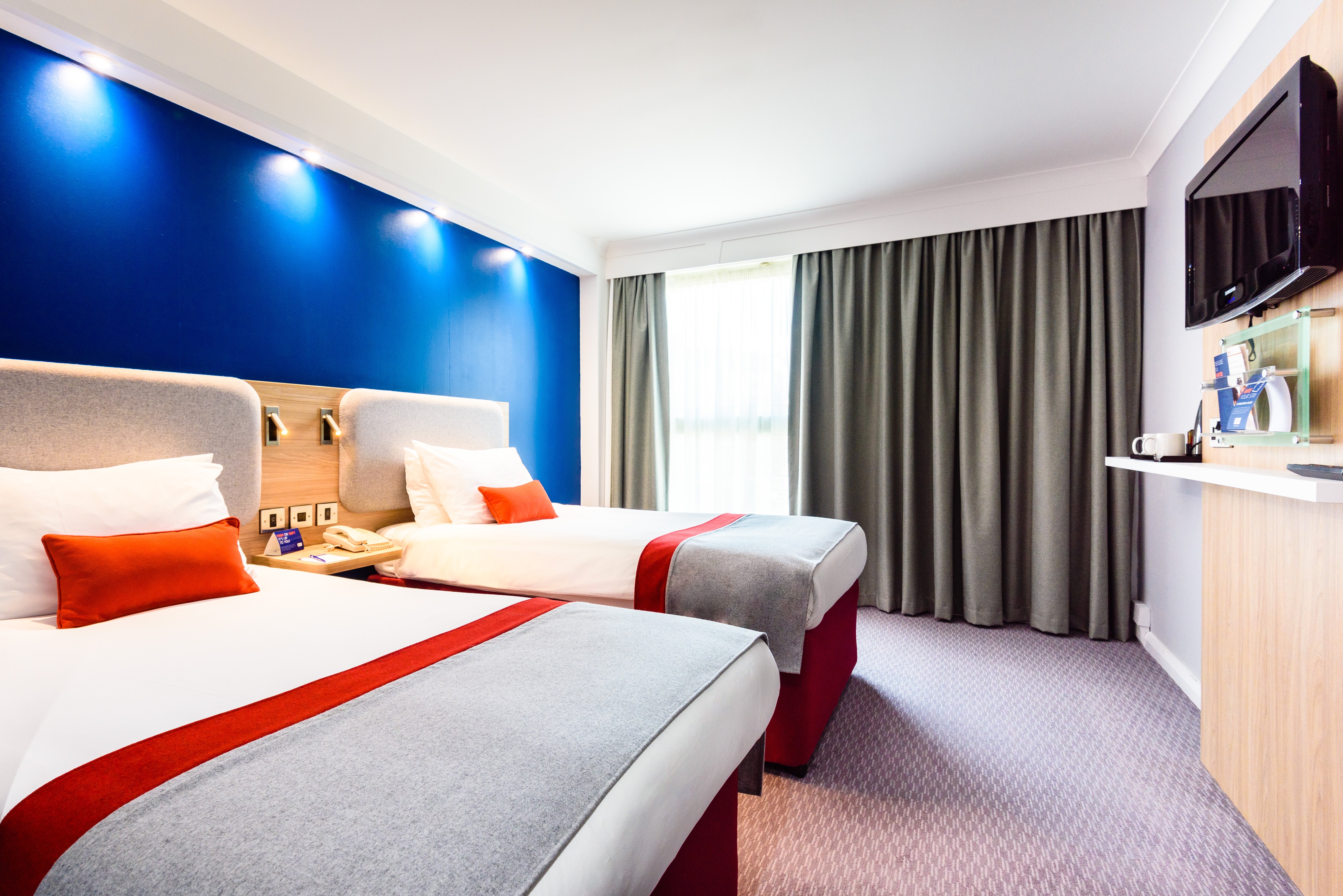 holiday inn express portsmouth gunwharf quays by ihg