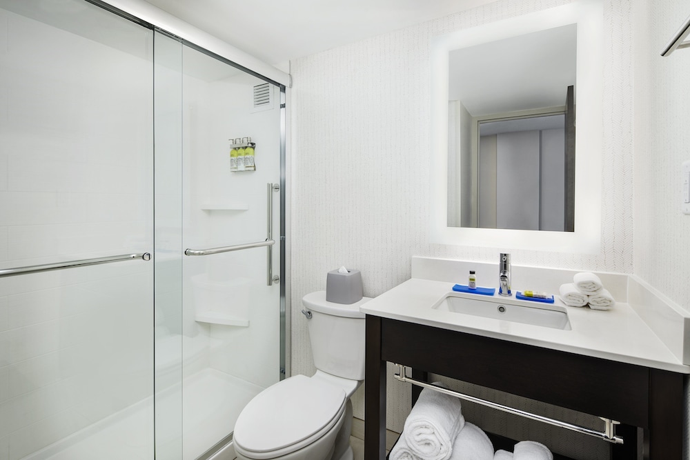 holiday inn express richmond midtown by ihg