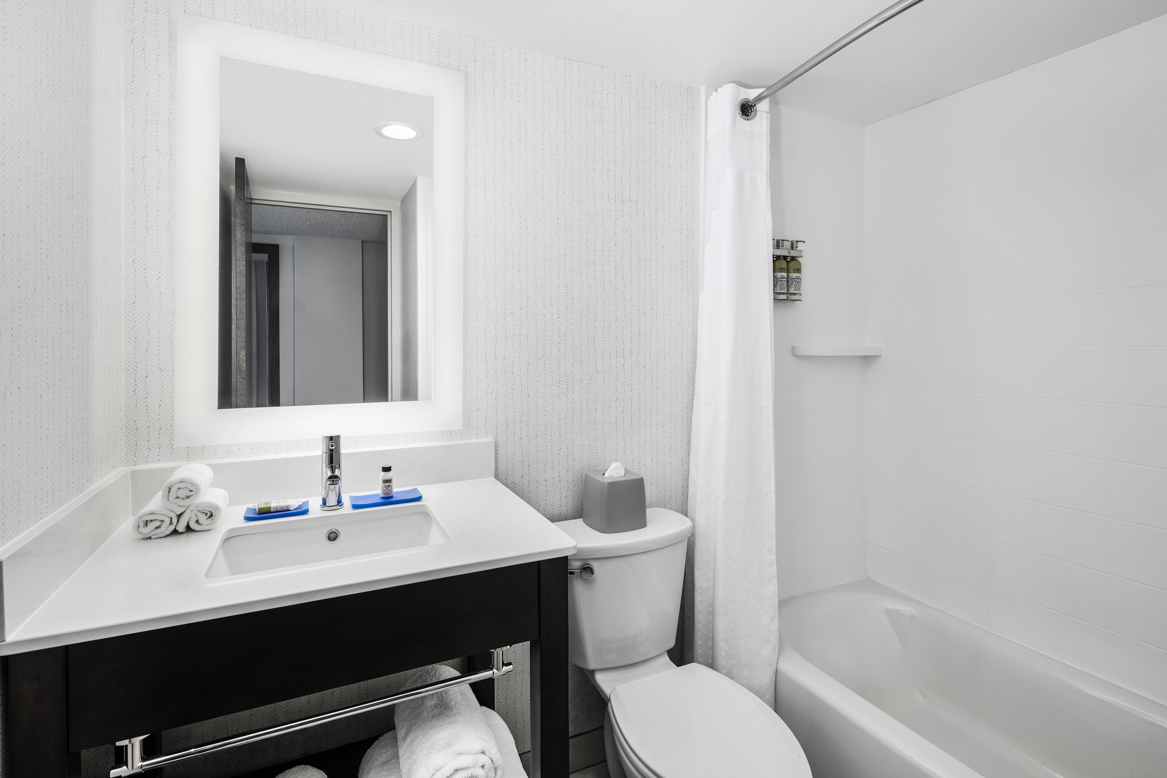 holiday inn express richmond midtown by ihg