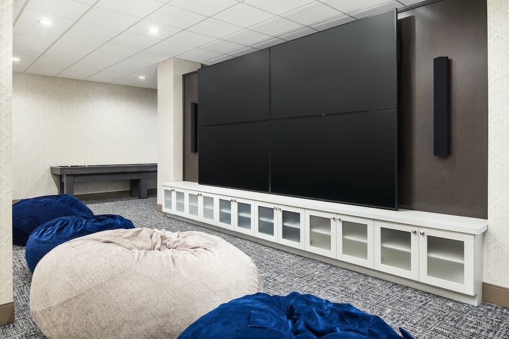 holiday inn express richmond midtown by ihg