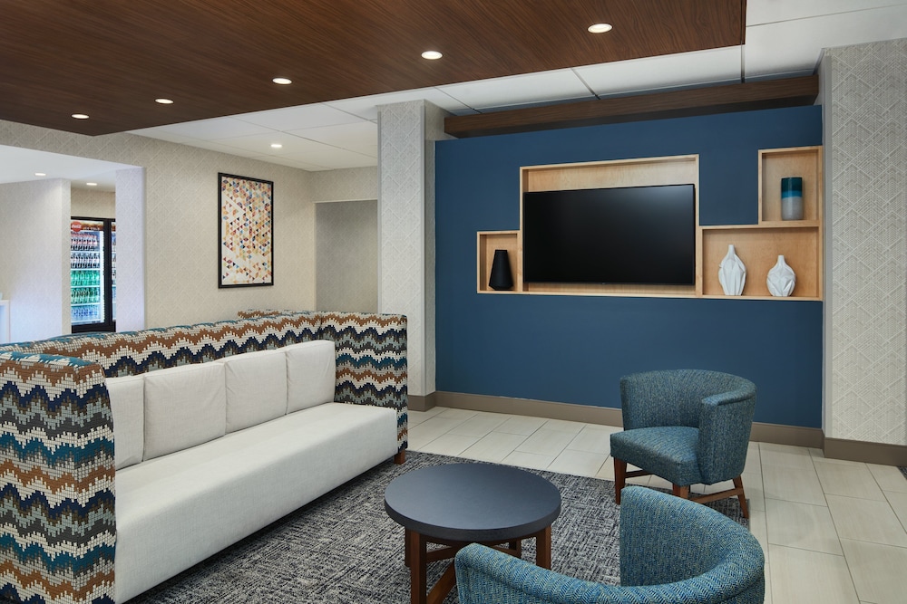 holiday inn express richmond midtown by ihg