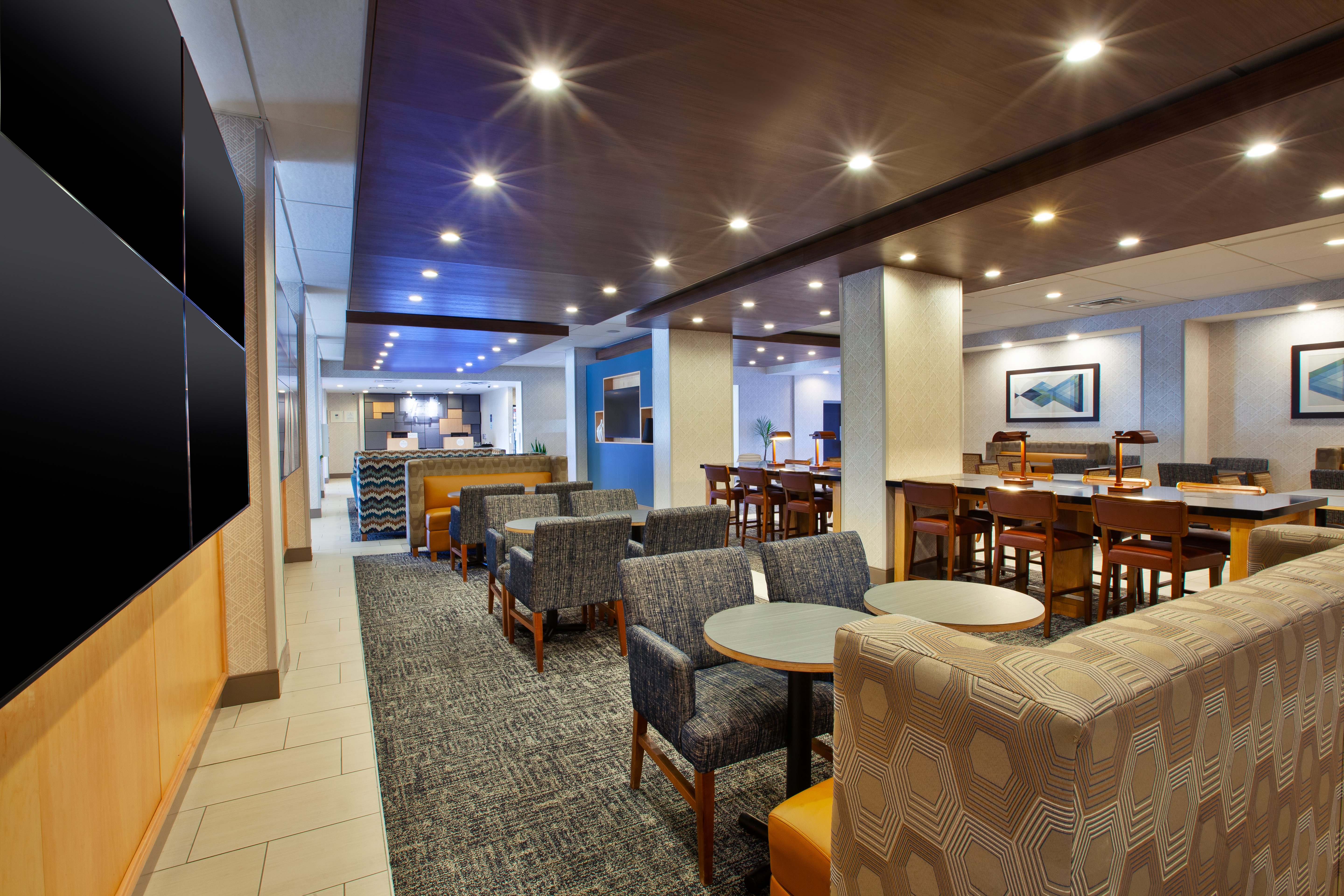 holiday inn express richmond midtown by ihg