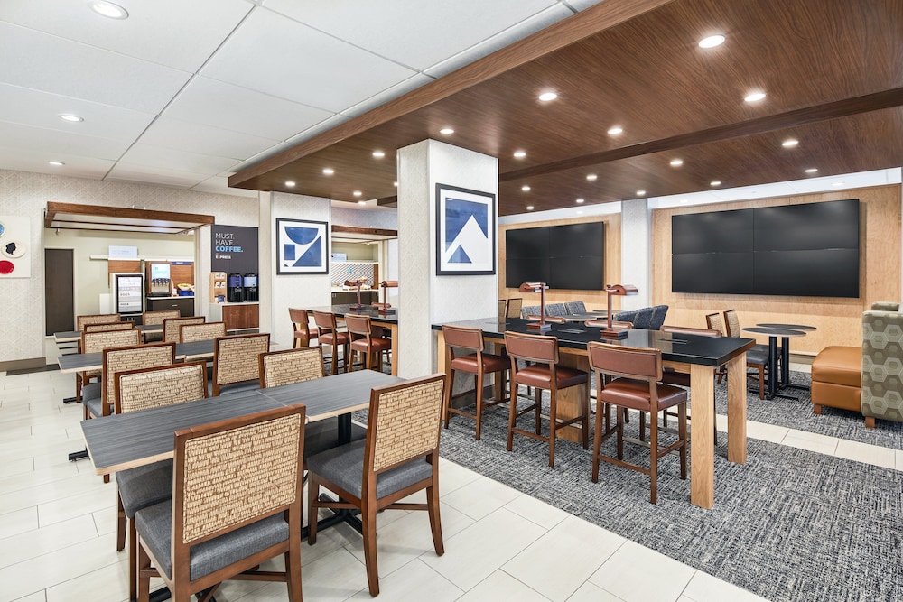 holiday inn express richmond midtown by ihg