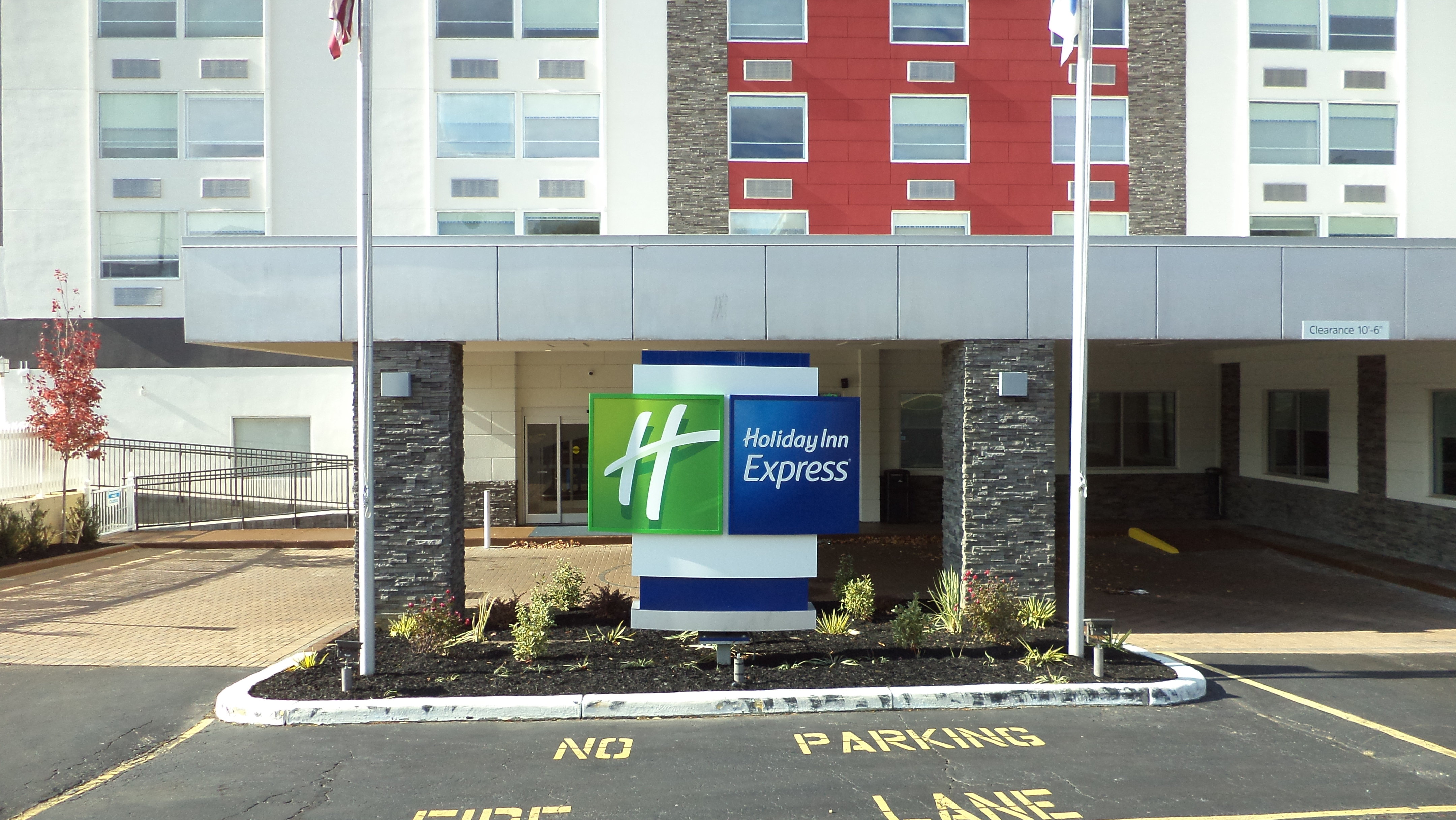 holiday inn express richmond midtown by ihg