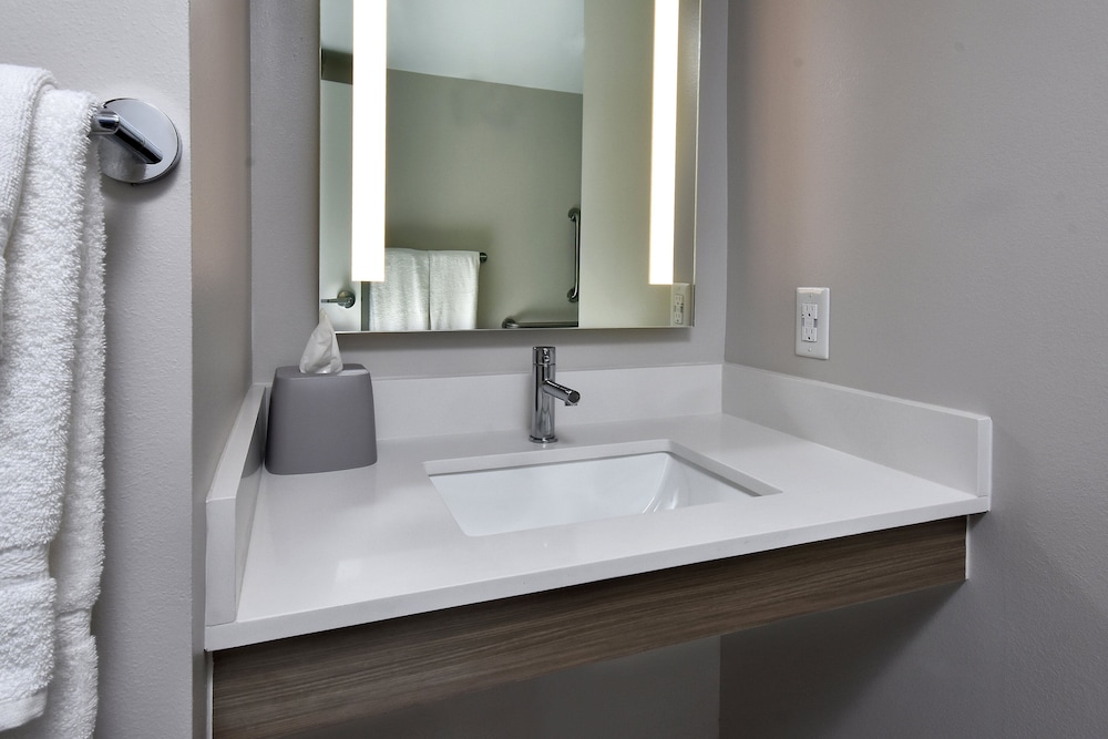 holiday inn express richmond i 64 short pump area by ihg