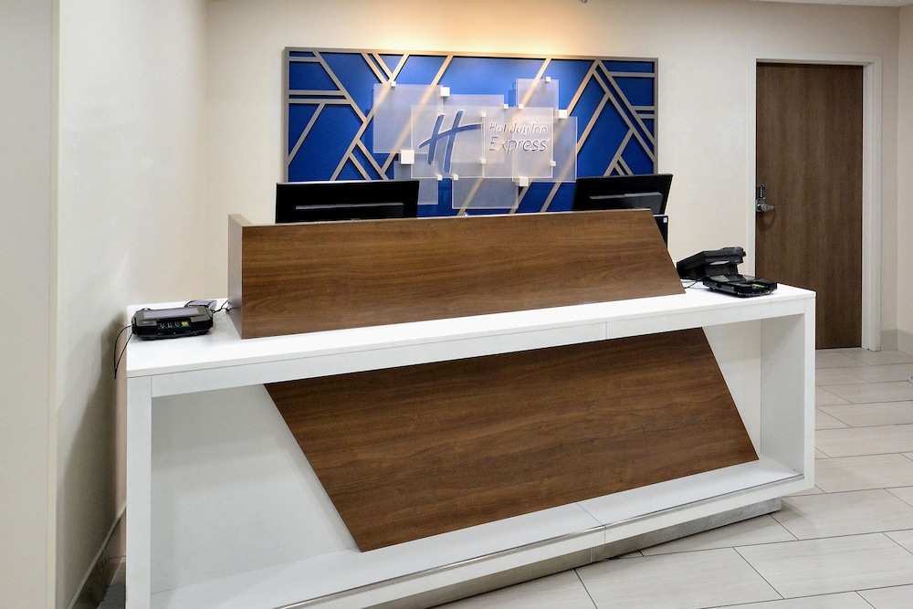 holiday inn express richmond i 64 short pump area by ihg