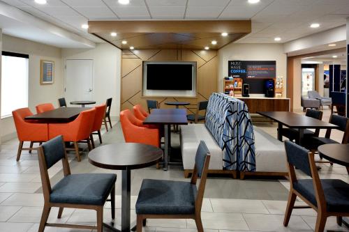 holiday inn express richmond i 64 short pump area by ihg