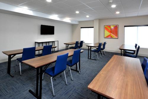 holiday inn express richmond i 64 short pump area by ihg