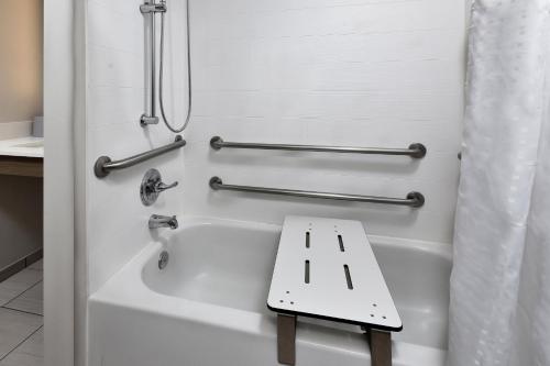 holiday inn express richmond i 64 short pump area by ihg