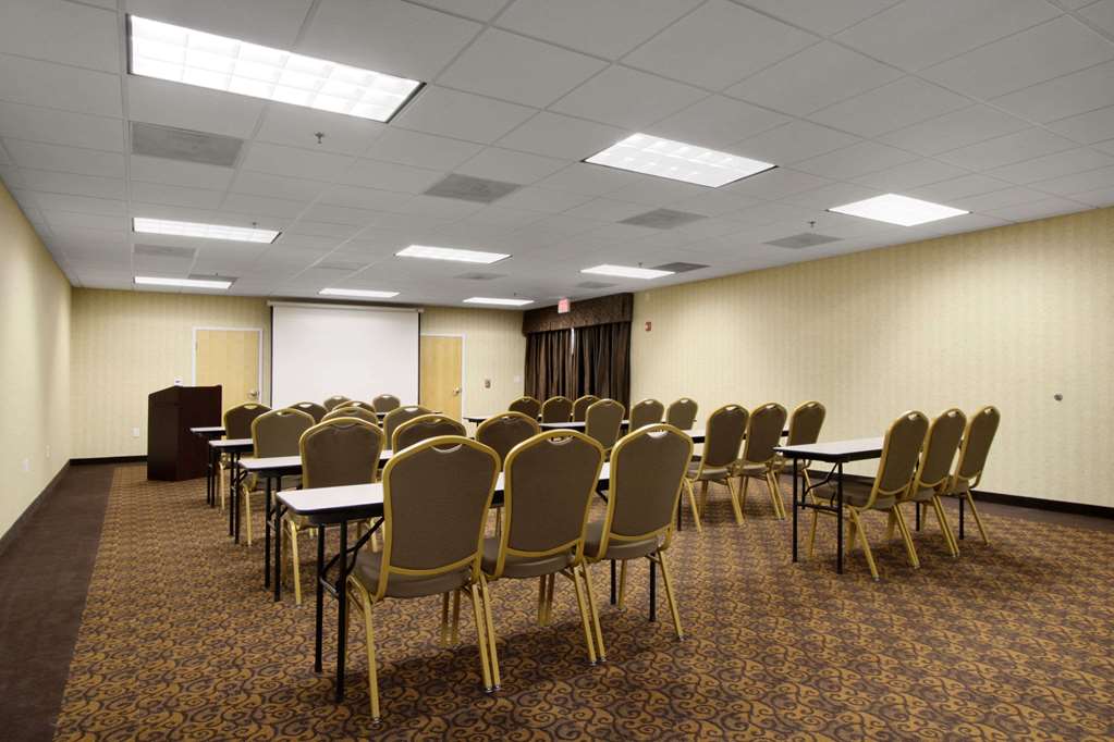 mainstay suites prince george fort lee