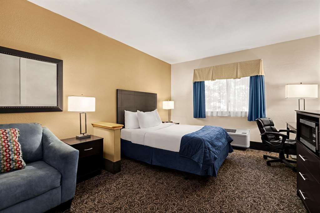 mainstay suites prince george fort lee