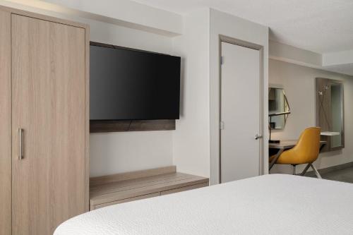 holiday inn express hotel and suites richmond brandermill by ihg