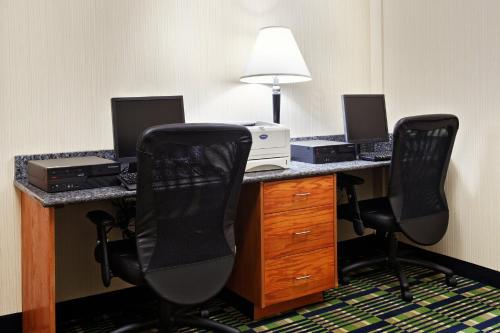 holiday inn express hotel and suites richmond brandermill by ihg
