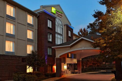 holiday inn express hotel and suites richmond brandermill by ihg