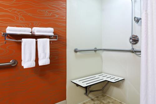 holiday inn express hotel and suites richmond brandermill by ihg