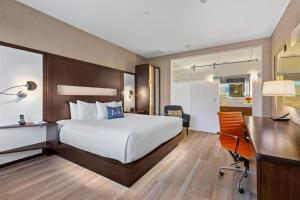 J House Greenwich,Greenwich>>Fairfield,4 star