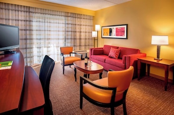 courtyard by marriott norwalk