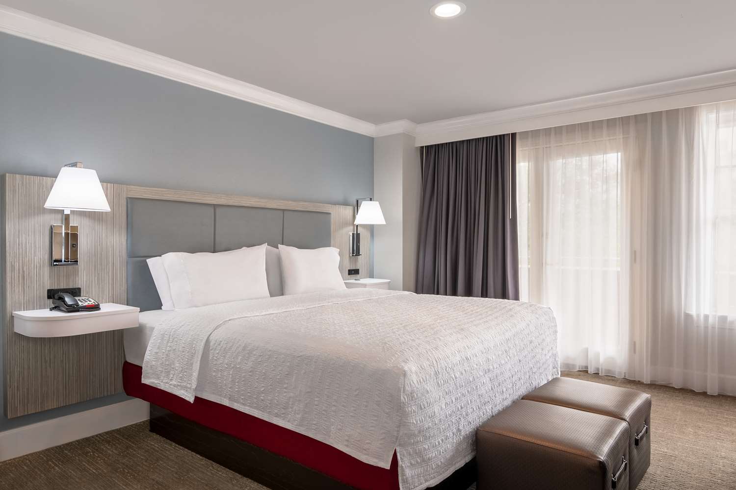 hampton inn and suites stamford