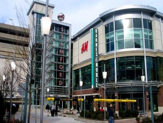 hampton inn and suites stamford