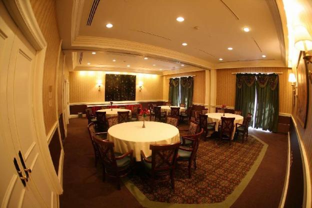 hampton inn and suites stamford