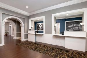 hampton inn and suites stamford
