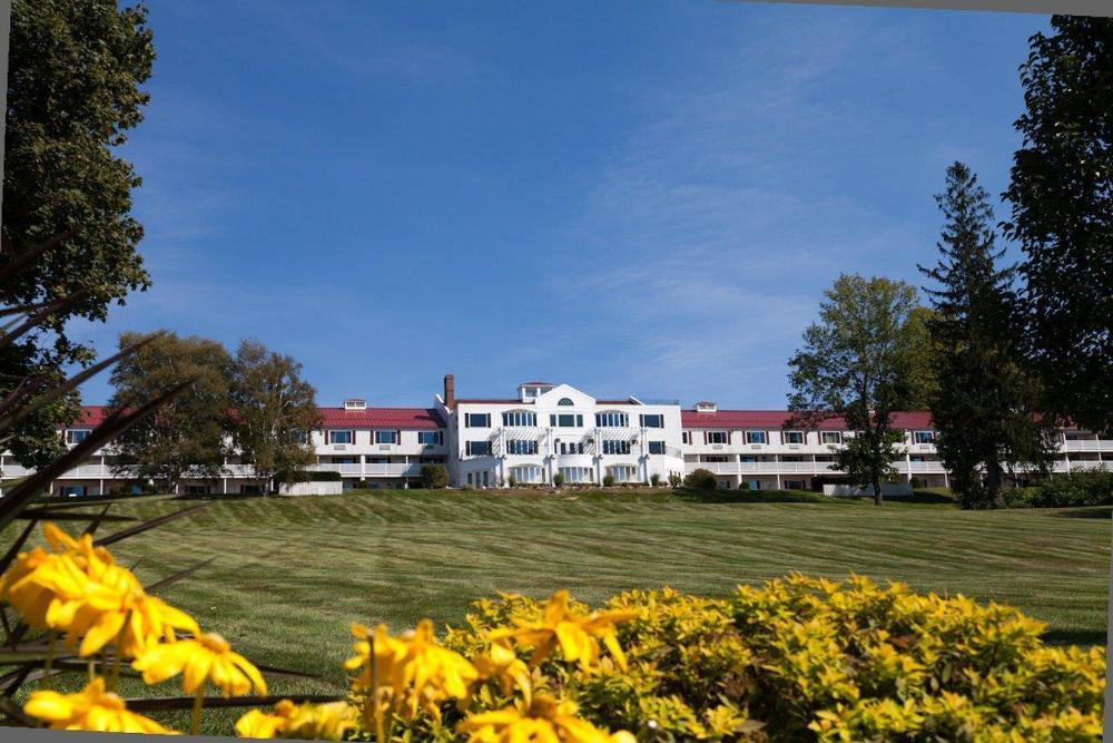 red jacket mountain view hotel