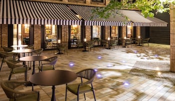 sun street hotel