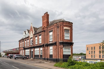 dusties hotel