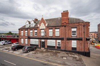 dusties hotel